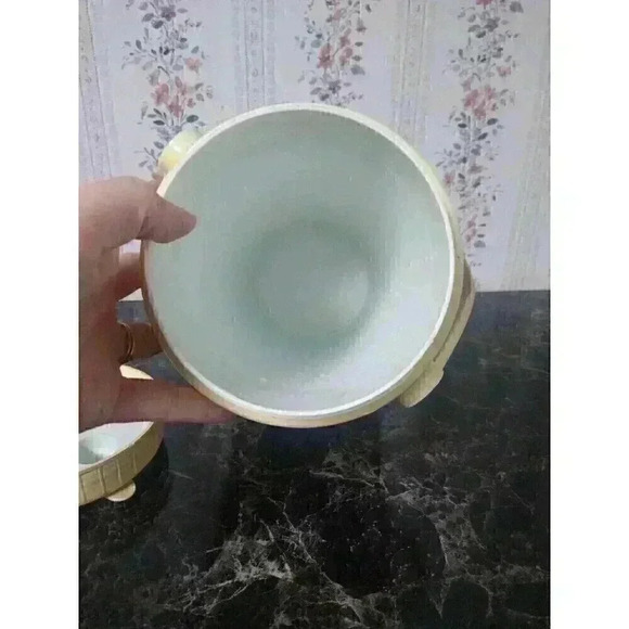 Vintage 1979 Igloo Red Thermos With Lid Half Gallon - Picture 7 of 8